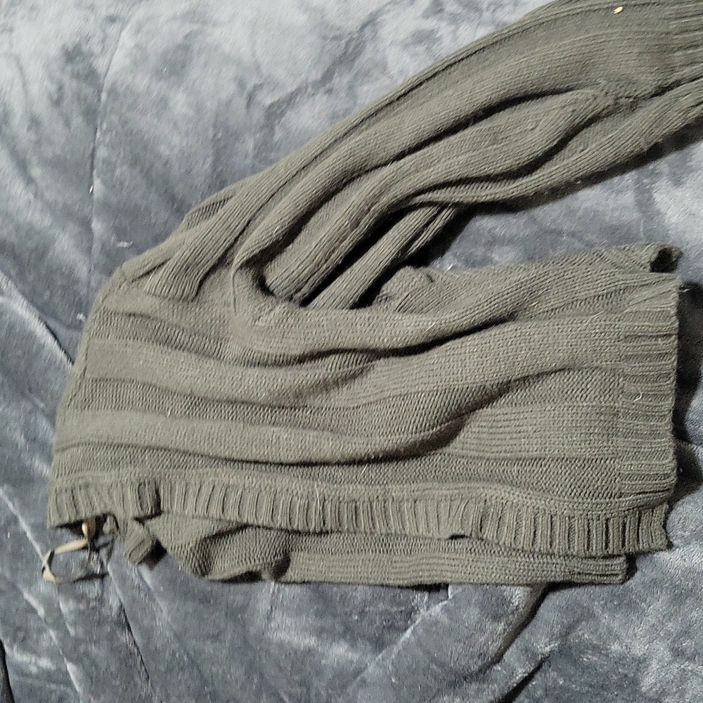 Cropped Gray-green Wild Fable cardigan